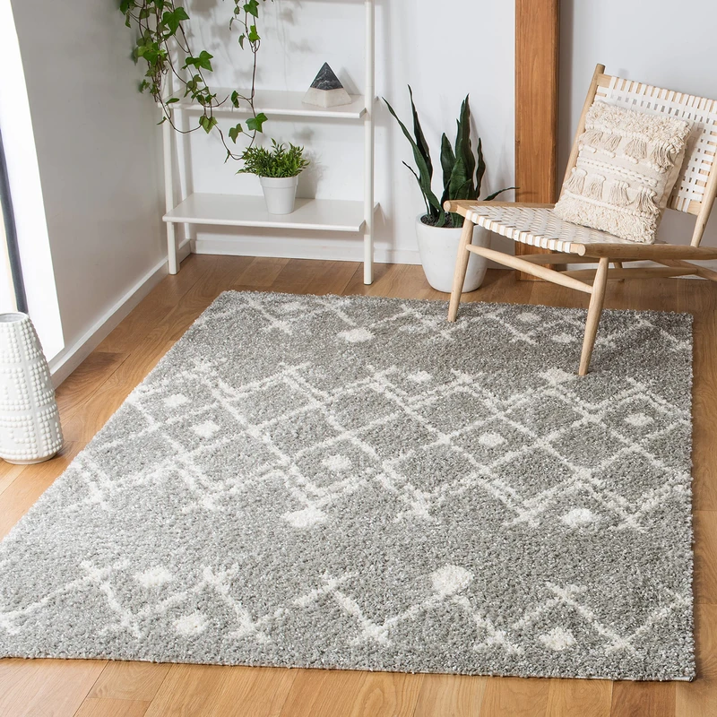 Safavieh Moroccan Shaggy Indoor Woven Rectangle Area Rug, Berber Shag Collection, BER164, in Light Grey / Cream, 91 X 152 cm for Living Room, Bedroom or Any Indoor Space