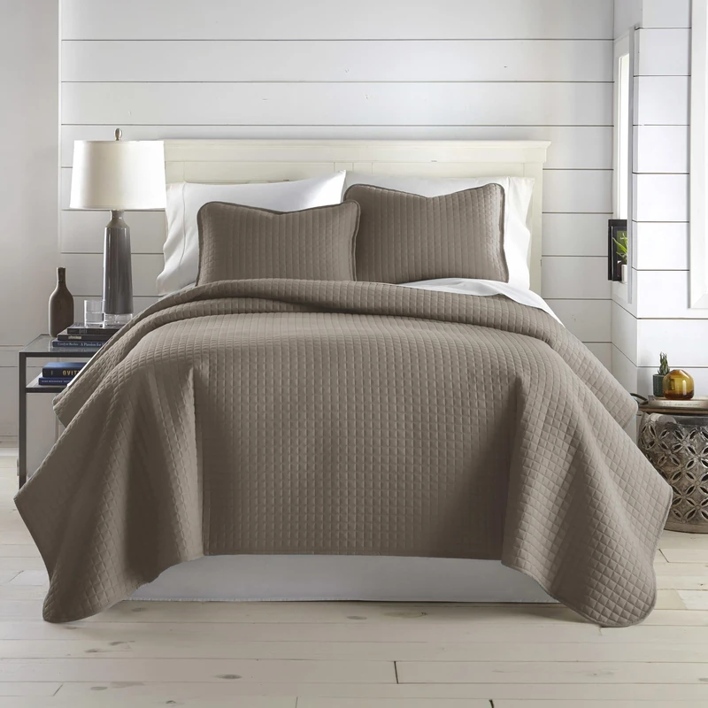 Southshore Fine Living, Inc. Quilts, Full/Queen Size Quilt Bedding Set, Easy Care Stain & Pet Hair Resistant Bedding, Coverlet Queen Size/Full Size Bedspread with 2 Pillow Shams, Dark Taupe