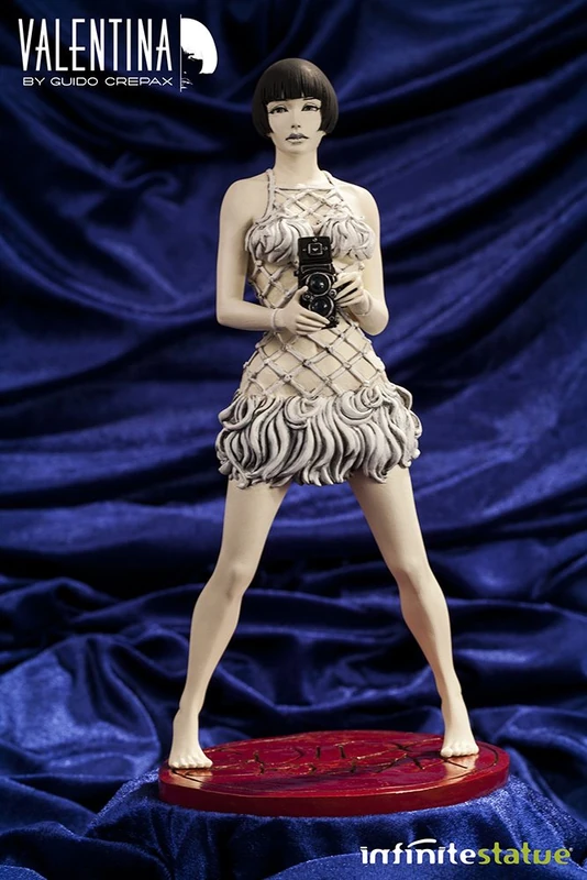 Infinite Crepax Valentina Statue - Limited Edition Collectible - Image 1
