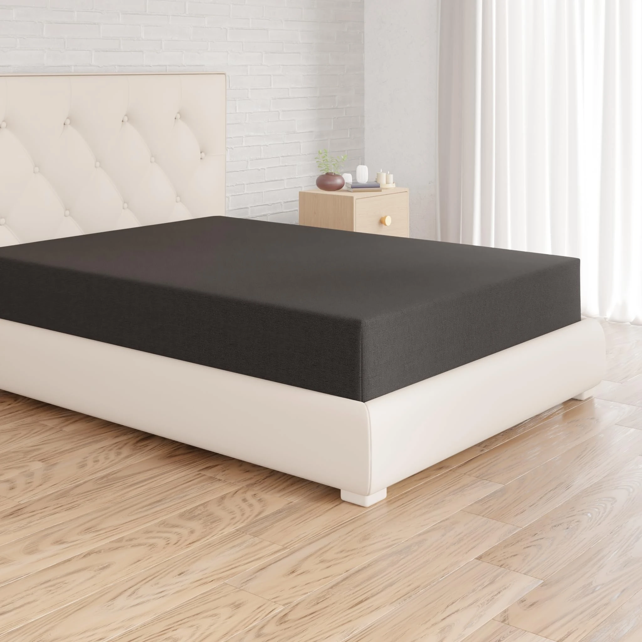 Amazon Basics Soft Microfibre Single Fitted Sheet, Deep Pocket 12 inch (30 cm), Black