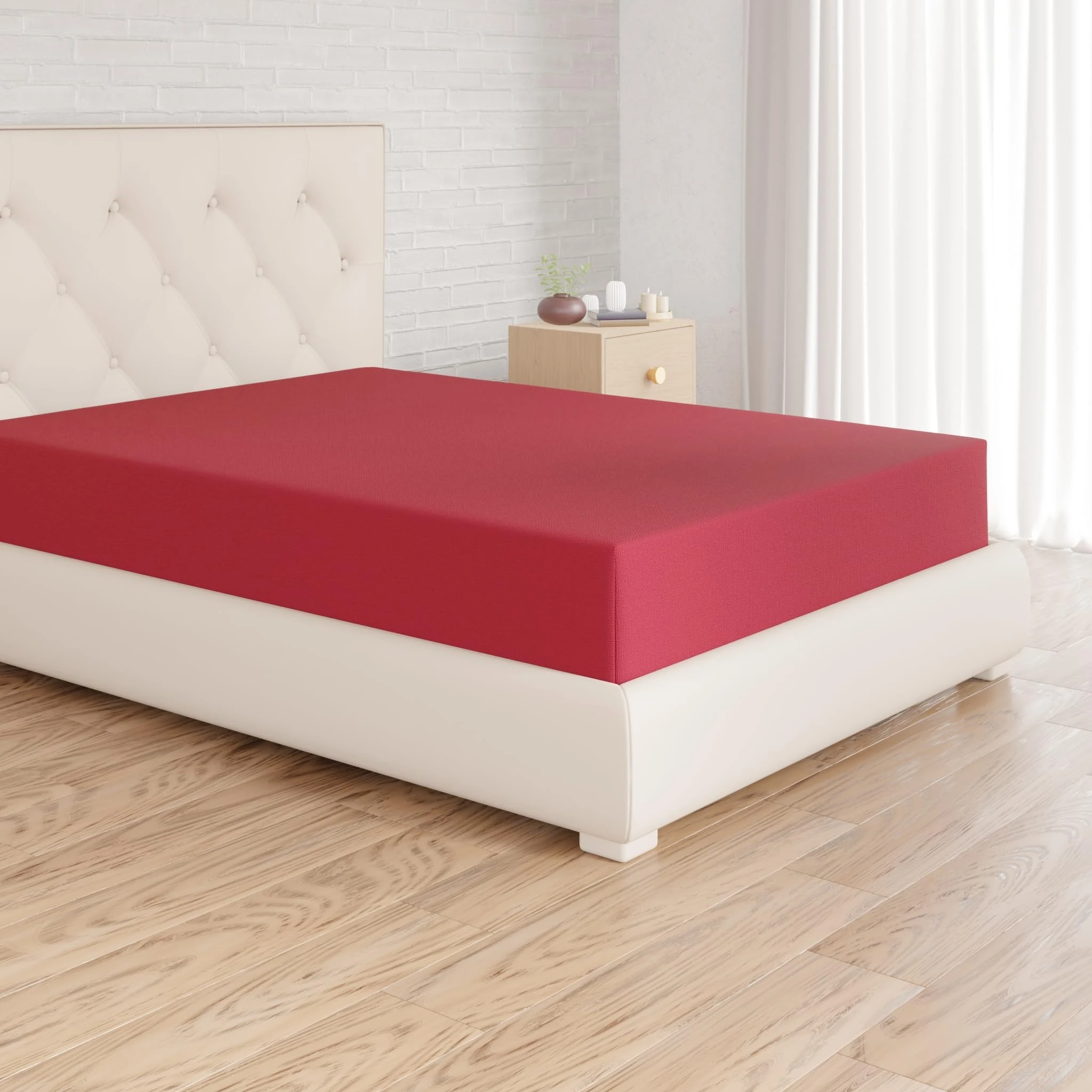 Amazon Basics Bedding Soft Microfibre Fitted Sheet with 12 inch (30 cm) Deep Pocket, 140 x 200 cm, Burgundy