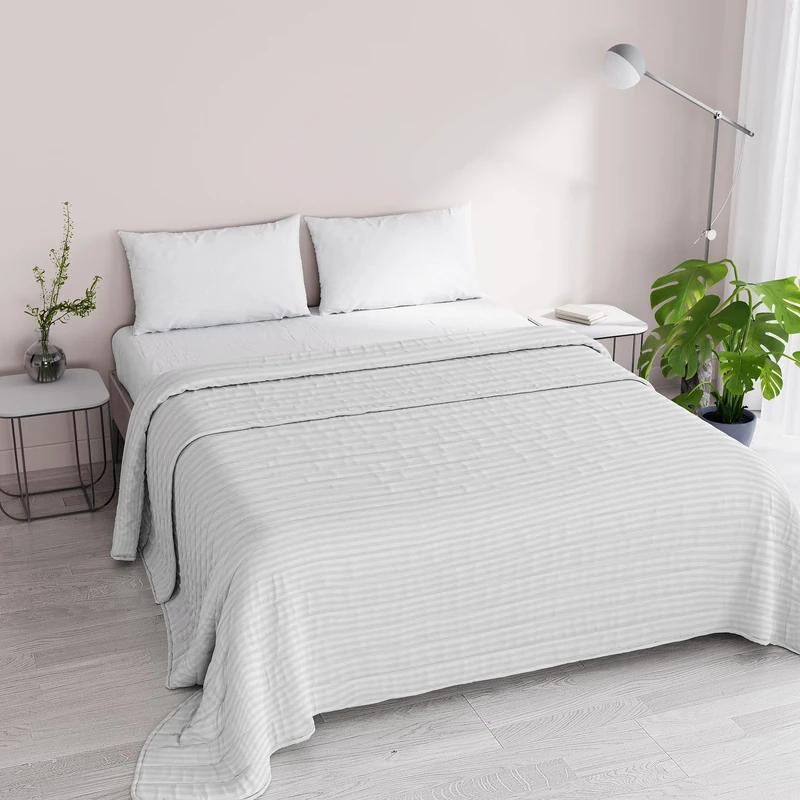 Italian Bed Linen Satin Summer Quilt, Polyester, White, 260x250cm