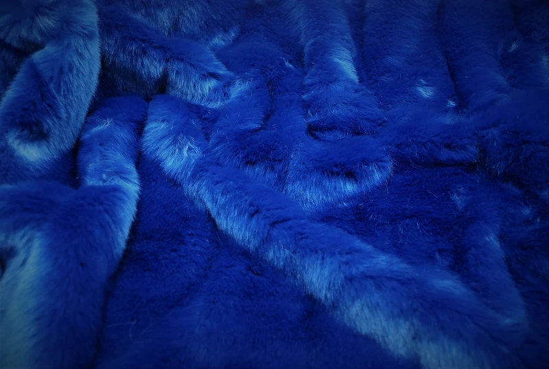 Super Luxury Faux Fur Fabric Material - Plush Royal PELT, 1Mtr 150cm x 100cm