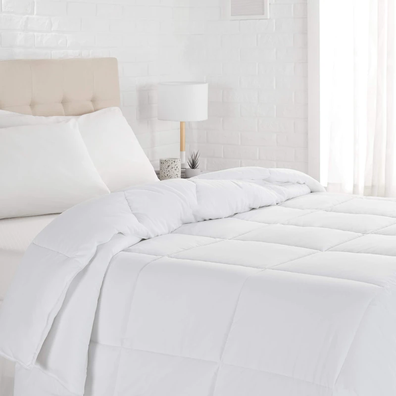 Amazon Basics Down Alternative Bedding Comforter Duvet Insert, Full / Queen, White, Light