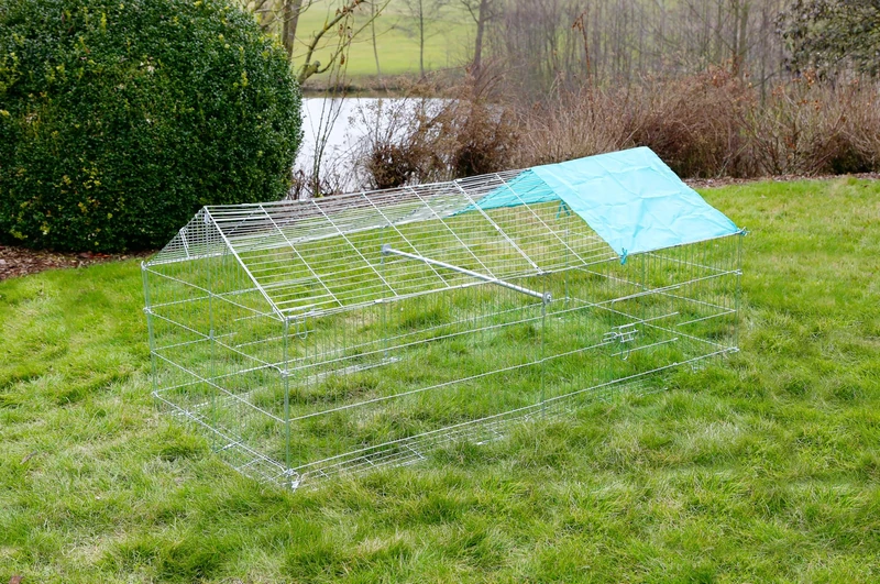 Kerbl Open-Air Enclosure with Breakout Barrier, 180 x 90 x 75 cm