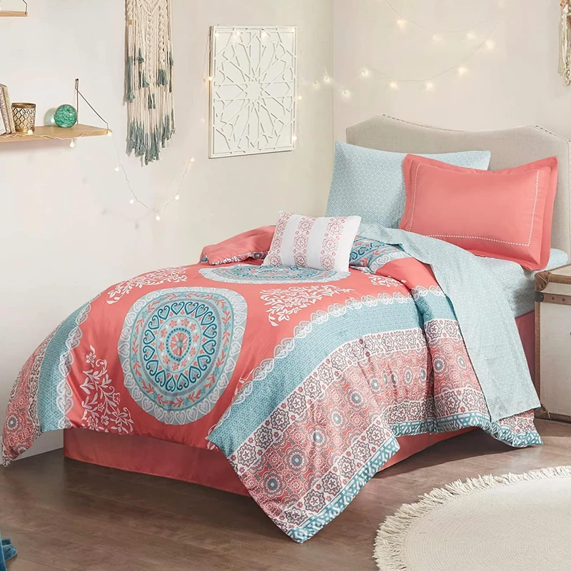 Intelligent Design All Season Bedding Set, Polyester, Loretta Coral, Twin