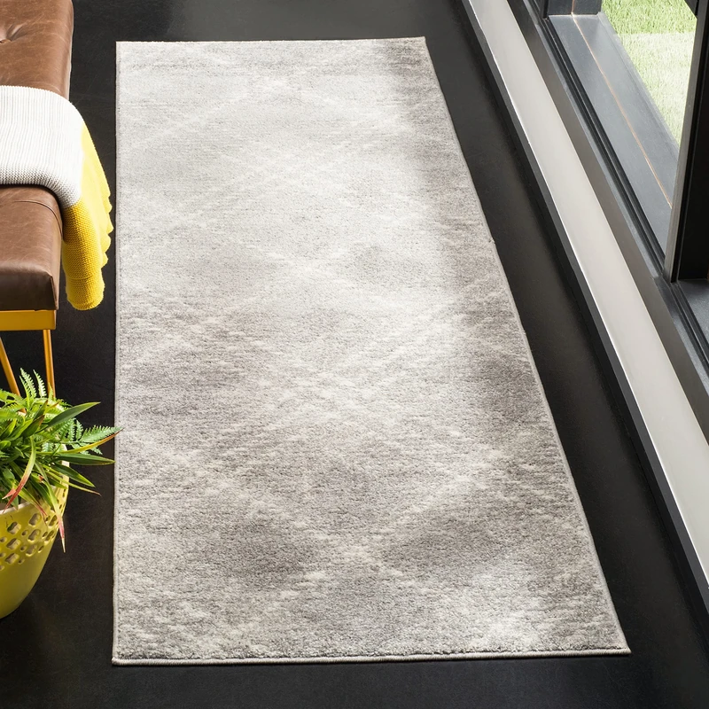 Safavieh Modern Plaid Indoor Woven Runner Area Rug, Adirondack Collection, ADR129, in Light Grey / Ivory, 76 X 244 cm for Living Room, Bedroom or Any Indoor Space