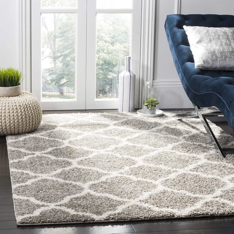 Safavieh Shaggy Indoor Woven Rectangle Area Rug, New York Shag Collection, SG168, in Grey / Ivory, 122 X 183 cm for Living Room, Bedroom or Any Indoor Space