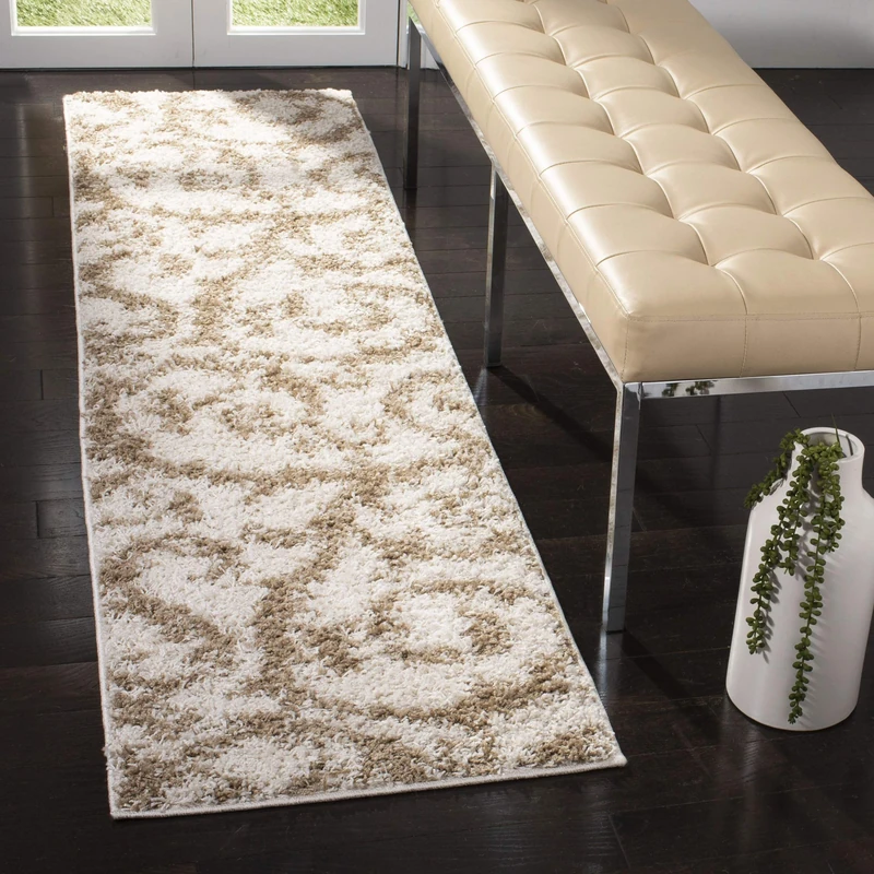 Safavieh Shaggy Indoor Woven Runner Area Rug, New York Shag Collection, SG167, in Ivory / Beige, 61 X 244 cm for Living Room, Bedroom or Any Indoor Space