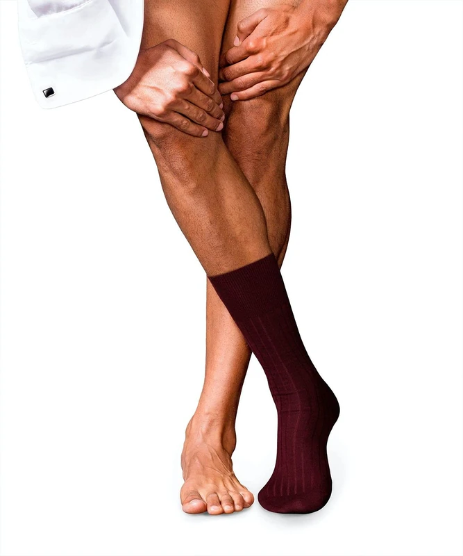 FALKE Men's No. 13 M So Finest Piuma Cotton Plain 1 Pair Socks, Red Barolo 8596, 7-8