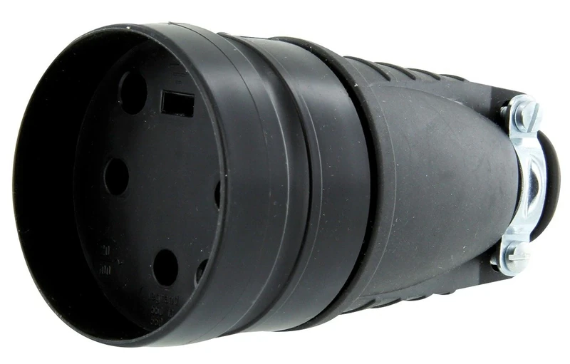 Legrand 096937 Female plug with rubber earth, 4 cells, 20 A