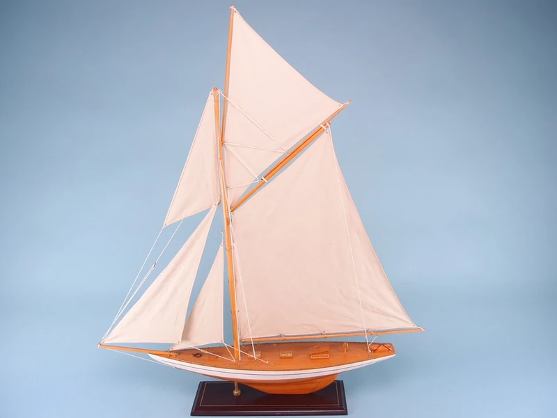 Nauticalia Varnished Yacht with Bowsprit, 80x94cm