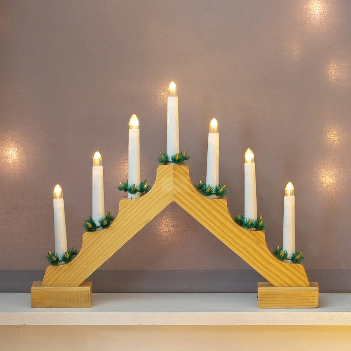 The Christmas Workshop 89470 Wooden Christmas Candle Bridge/Pine Wood Finish / 7 Warm White LED Lights/Christmas Lights & Decorations / 40cm x 33cm x 5cm / Battery Powered