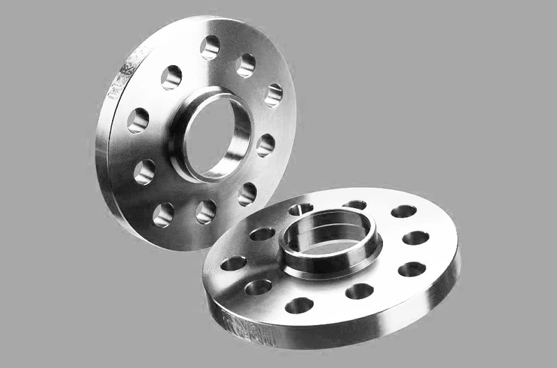 H & R B3035633 Wheel Spacer Trak Plus, Dr, 30 mm, Black