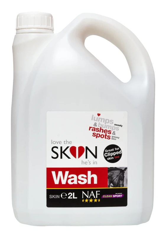 NAF Love the Skin He's In Skin Wash 2L – Natural Herbal Horse Wash – Soothes Irritated Skin – Multipurpose Hot Towel, Cold Rinse & Direct Application – With Aloe Vera & Tea Tree