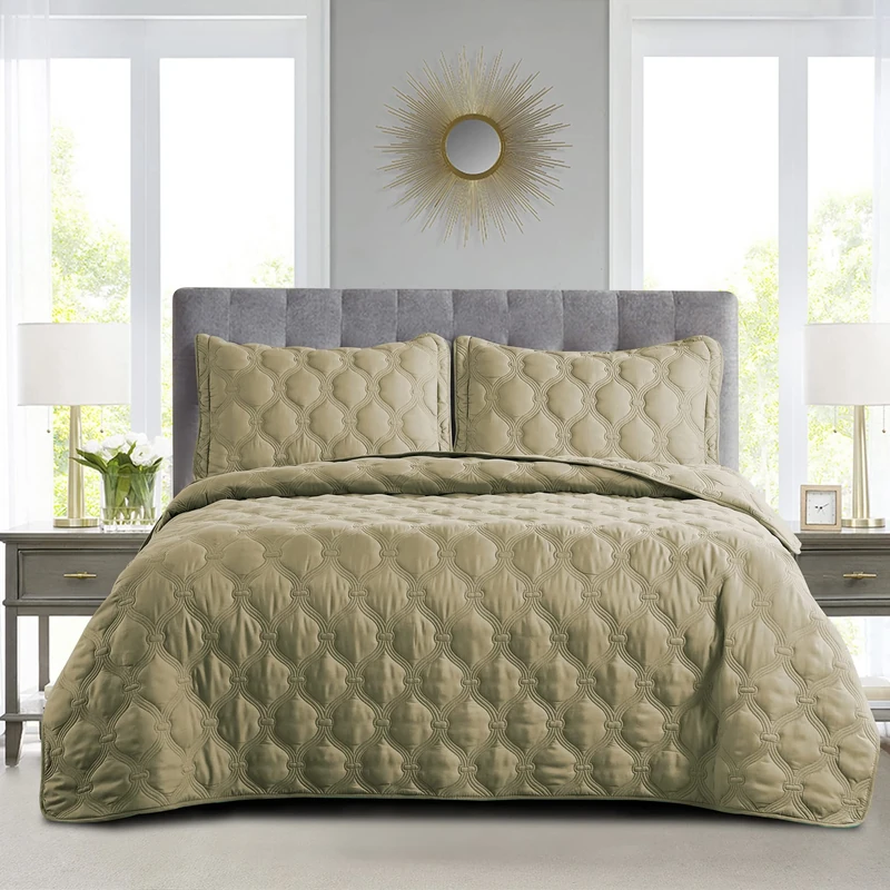 Home Soft Things Bradly Alternative Quilted Bed Spread, 100" x 106", Antique Bronze