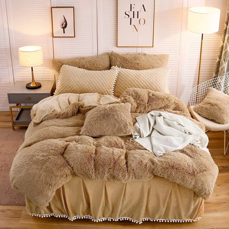 LIFEREVO Luxury Plush Shaggy Duvet Cover Set, Soft Velvet Fluffy Furry Duvet Cover Set(1 Faux Fur Fuzzy Comforter Cover + 2 Pom Poms Pillow Cases) Solid Bedding Set, Zipper Closure(Full/Queen, Camel)