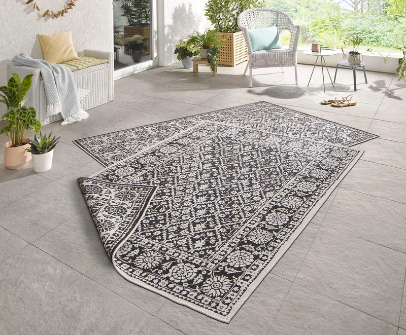 NORTHRUGS Outdoor Rug Curacao Reversible Rug Weatherproof Modern Graphic Pattern Runner for Balcony Patio Garden Conservatory Living Room Rug Waterproof, Polypropylene, Black Cream, 160 x 230 cm