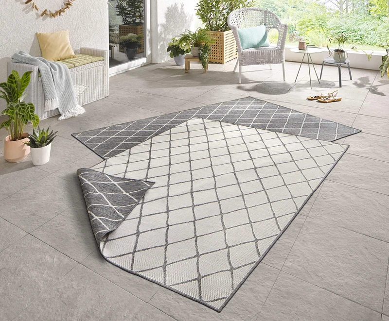 NORTHRUGS Malaga Indoor and Outdoor Rug 120 x 170 cm - Reversible Rug Weatherproof Modern Geometric Pattern for Balcony Patio Garden Conservatory Kitchen Living Room Rug Waterproof in Grey Cream