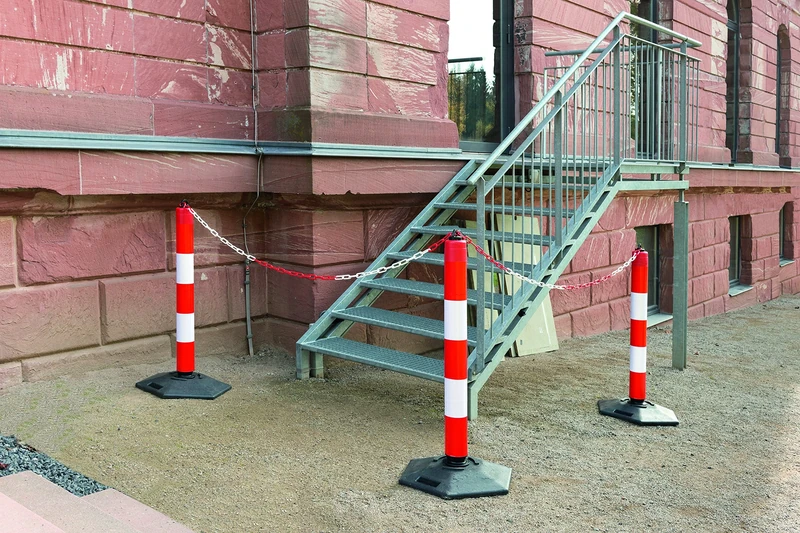 Caledonia Signs 58928 Heavy Duty Chain Post