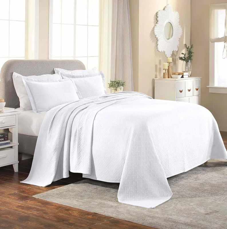 Superior Bedspread with Pillow Shams, Cotton, White, Full