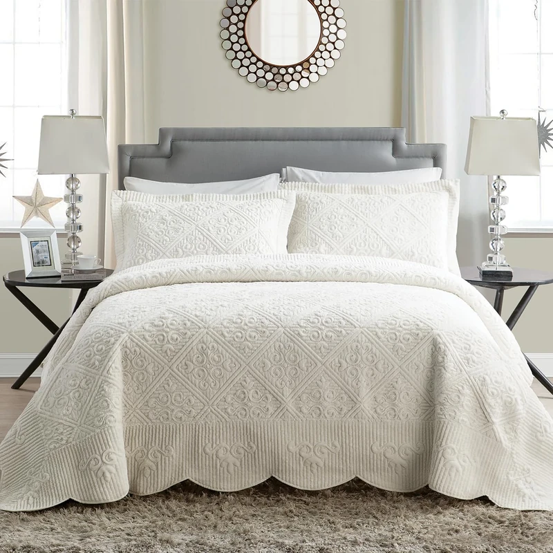 VCNY Home Plush Bedding with Matching Shams, Elegant Room Decor, Polyester, Soft Ivory, Full
