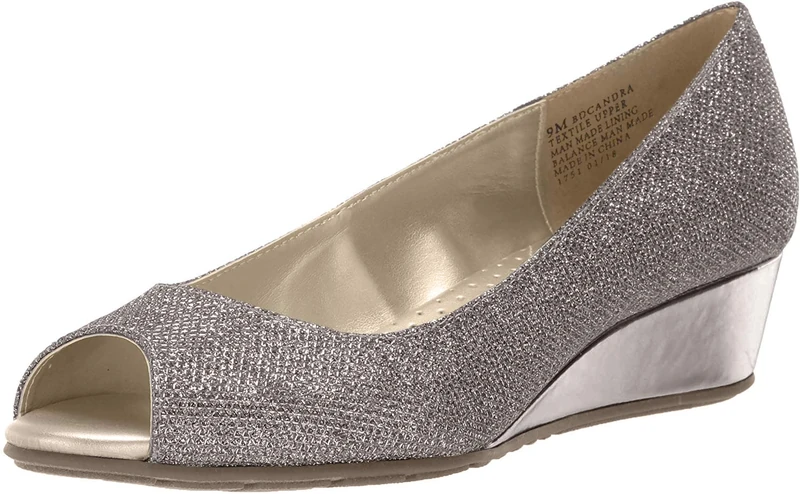 Bandolino Footwear Women's Armory Pump, Gold, 5, Gold 710 - Image 1