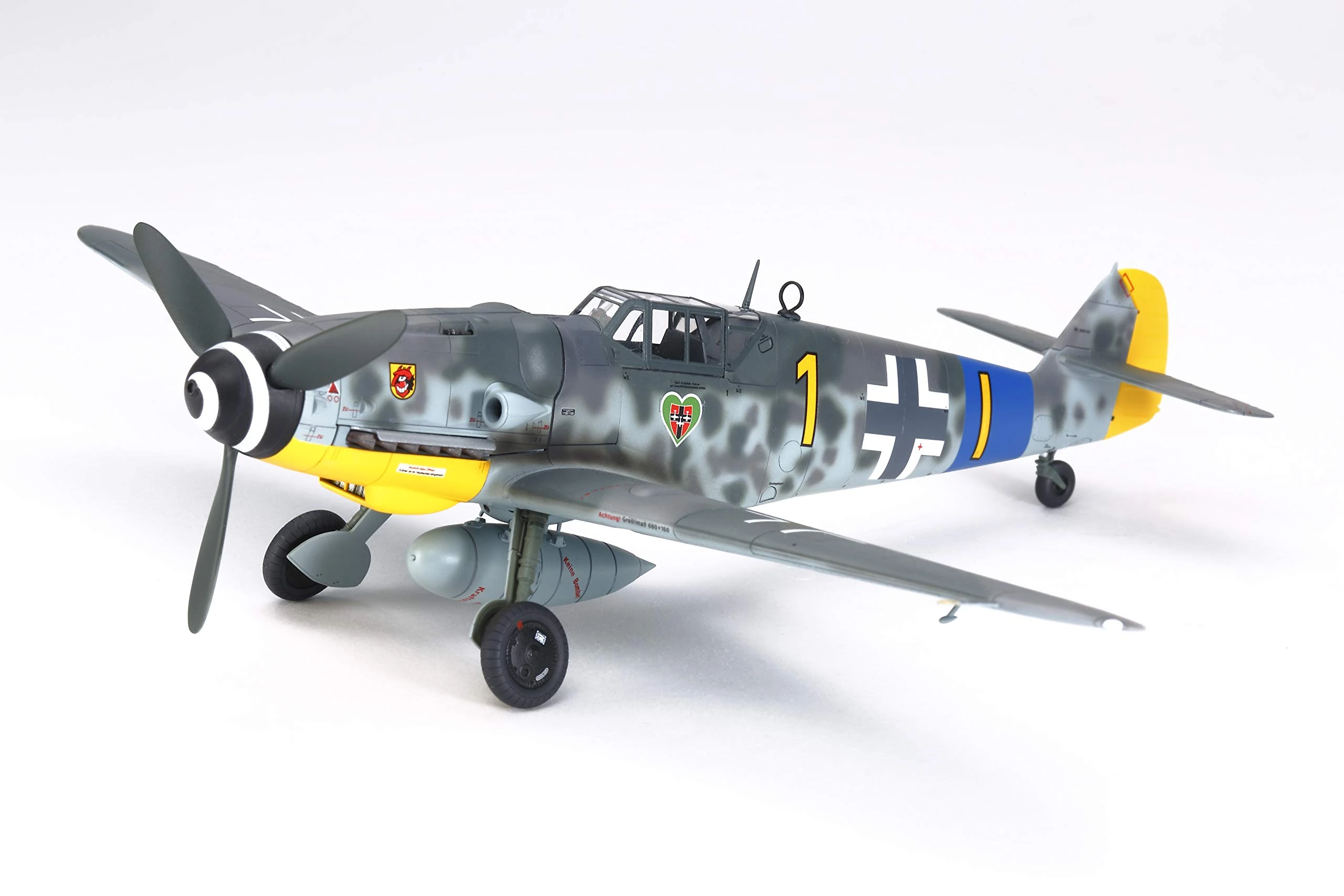 TAMIYA 61117 Messerschmitt BF-109 G6 1:48 Aircraft Model Kit