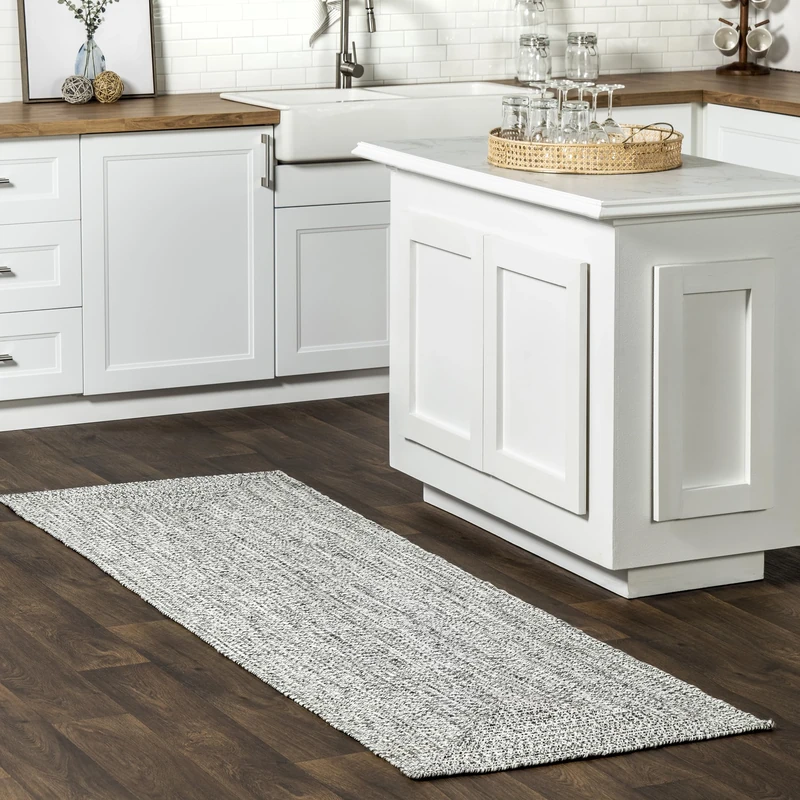nuLOOM Wynn Braided Indoor/Outdoor Runner Rug, 2' 6" x 10', Light Grey/Salt and Pepper