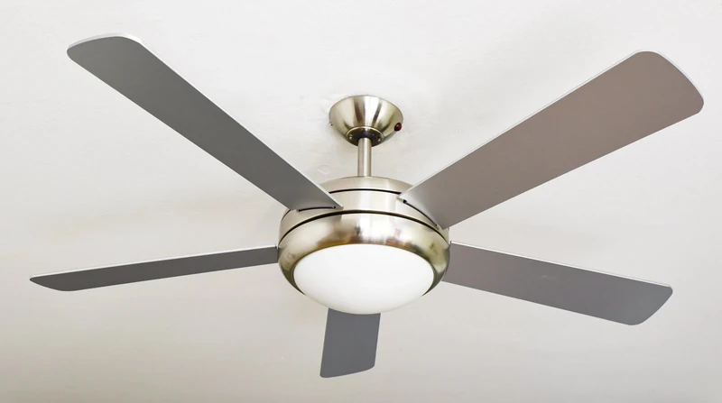 AireRyder Ceiling Fan Ursa with Lighting and Remote Control, Housing colour Satin Nickel, Blade colour Silver/Walnut, Diameter 132cm