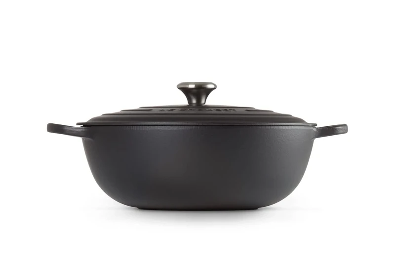 LE CREUSET Signature Soup Pot 32cm Matte Black SS Knob