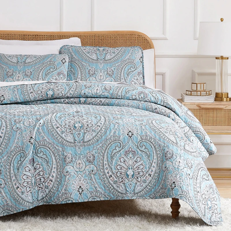 Southshore Fine Living, Inc. Boho Quilt Set Lightweight, Coverlet Bedspread 3-Piece Paisley Bedding Set with Two Matching Shams (108 in Wide x 98 in Long), Aqua, King/California King