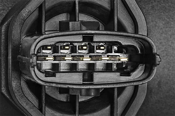 VALEO 253749 Air Mass Sensor Number of pins: Plug type: OVAL Integrated air temperature sensor: YES Mounting type: BOSCH