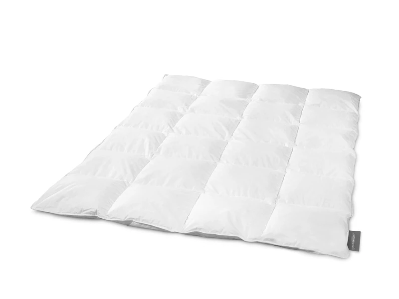 Traumnacht Basic warm down duvet with white down (60%) and feathers (40%), DIN EN 12934, 155 x 220 cm, down pass and Öko-Tex certified, produced according to German quality standards - Image 1