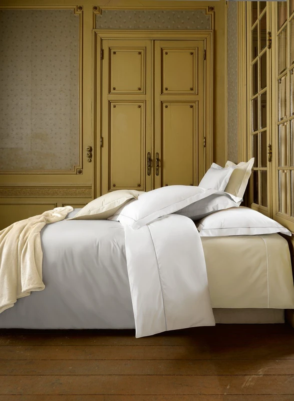 De Witte Lietaer Luxury Percale Duvet Cover Set with Pillowcases, Cotton, White & Silver, Customized