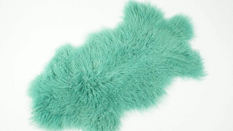 bokke Tibet Lambskin Premium Quality, Natural, Turquoise, ca. 90x50cm