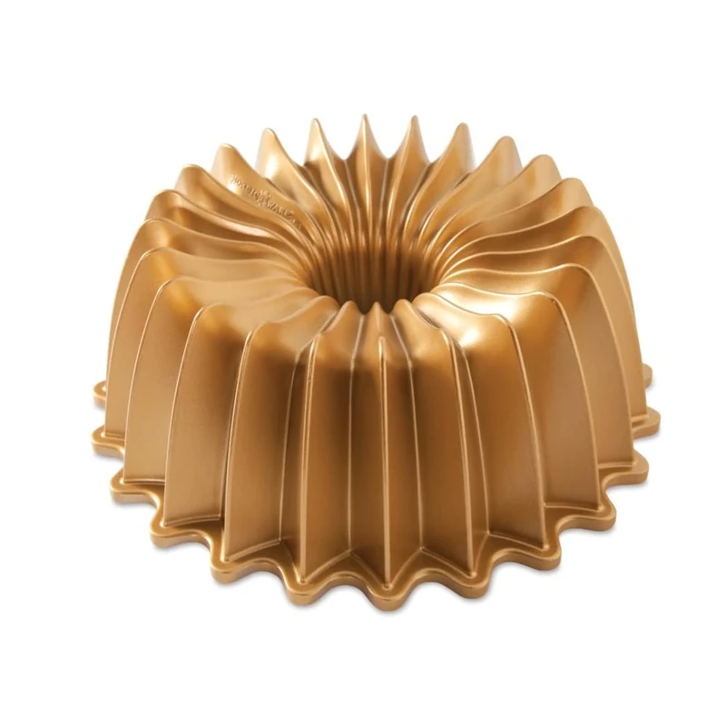 Brilliance Bundt Pan, Cast Aluminium Cake Tin with Radiant Pattern, Premium Bakeware Made in the USA, Gold