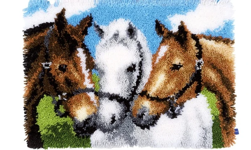 Vervaco Latch Hook Rug Kit Horses, Cotton, Multicoloured, 55 x 38 x 0,3 cm