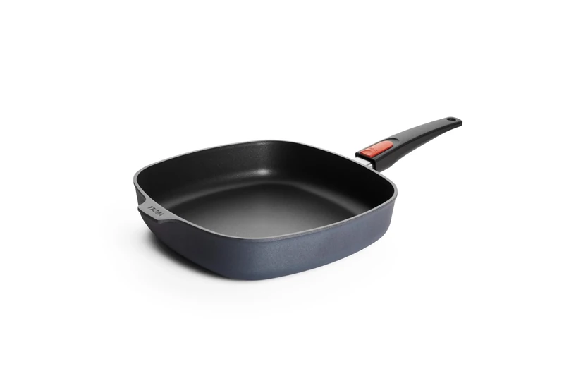 Woll Diamond Lite Square Frying Pan Inductive 28 x 28 cm Height 6 cm with Removable Handle Suitable for All Types of Cookers Cast Aluminium Oven-Safe Anthracite