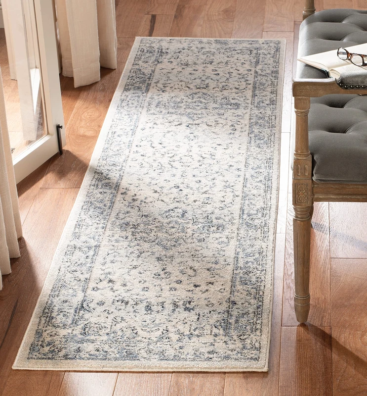 Safavieh Traditional Rug for Living Room, Dining Room, Bedroom - Charleston Collection, Short Pile, in Ivory and Blue, 62 x 240 cm