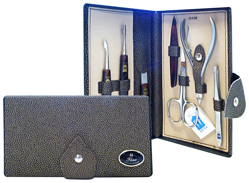 glooke Selected Manicure Set with Hard Case Button Bronze – 500 g