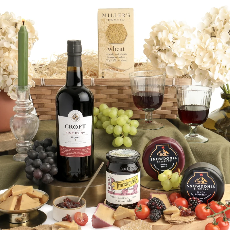 Luxury Port & Cheese Gift Hamper | Fine Ruby Port, Artisan Crackers, Snowdonia Cheese, Onion Marmalade | Indulgent Food Gift Hampers for Men | Perfect for Fathers Day, Birthdays & Special Occasions