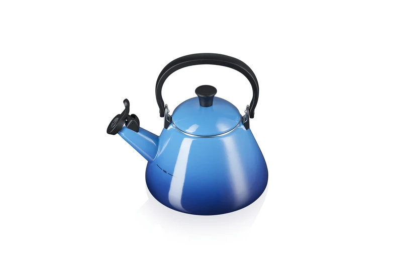 Le Creuset Kone Stove-Top Kettle with Whistle, Suitable for All Hob Types Including Induction and Cast Iron, Enamelled Steel, Capacity: 1.6 L, Azure, 40101022200000