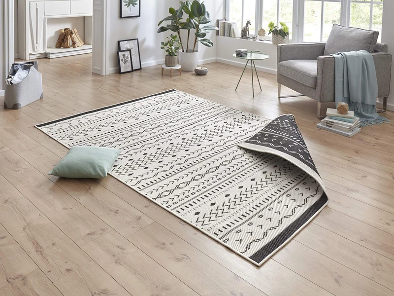 bougari Outdoor Rug Flat Weave Reversible Cuba Rug (160 x 230 cm, 100% Polypropylene, Durable and Easy to Clean, UV and Moisture Resistant, Suitable for Underfloor Heating Black/Cream