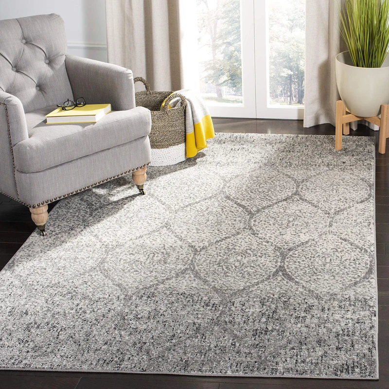 Safavieh Contemporary Rug for Living Room, Dining Room, Bedroom - Madison Collection, Short Pile, in Grey and Ivory, 122 X 183 cm