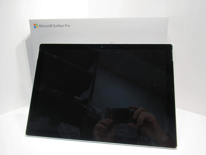 Microsoft Surface Pro 6 12.3 Inch Tablet - (Silver) (Intel 8th Gen Core i5, 8 GB RAM, 128 GB SSD, Intel UHD Graphics 620, Windows 10 Home, 2018 Model)