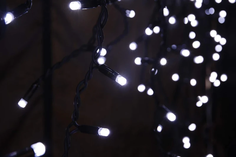 LYYT | 180 LED Outdoor Icicle String Light with Controller | Cool White