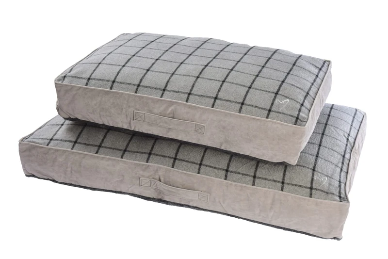 Gorpets Camden Sleeper Medium (56x81x13cm) Grey Check - Image 1