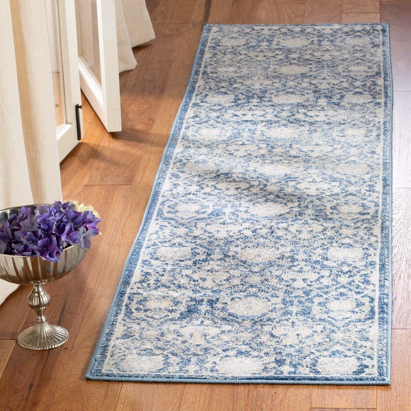 SAFAVIEH Traditional Rug for Living Room, Dining Room, Bedroom - Brentwood Collection, Short Pile, in Navy and CREME, 61 X 244 cm