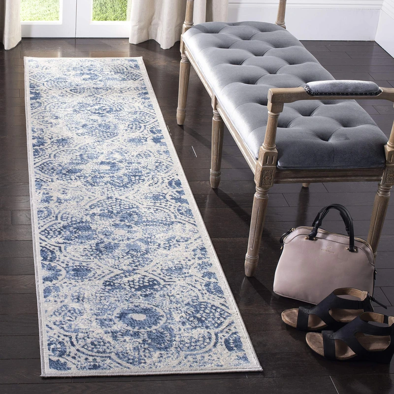 Safavieh Traditional Rug for Living Room, Dining Room, Bedroom - Brentwood Collection, Short Pile, in Cream and Blue, 61 X 244 cm